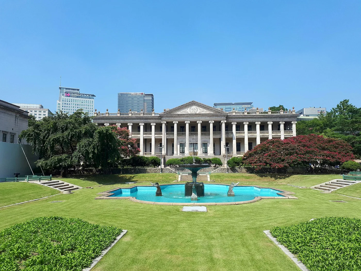 Prédio neoclássico Seokjojeon, no palácio Deoksugung, em Seul