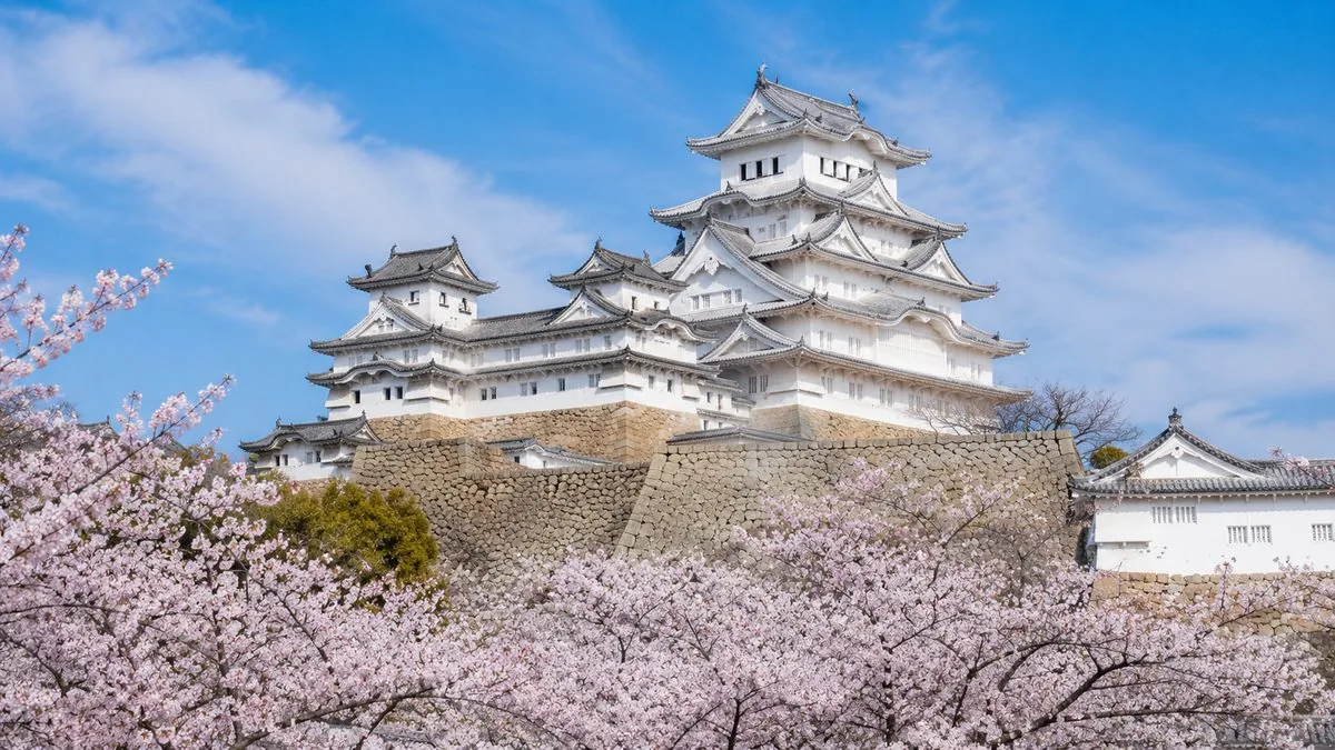 Ilustração de um castelo japonês do período Sengoku
